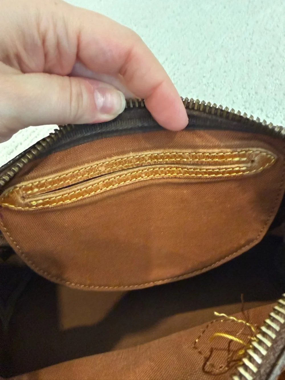 Louis Vuitton Speedy 25 Vintage *damage* - Picture 15 of 17